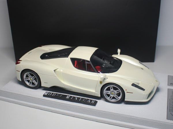 RB8 セバスチャンベッテル 日本GP優勝 ミニカー 限定版